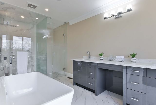 62 thirtieth St Etobicoke