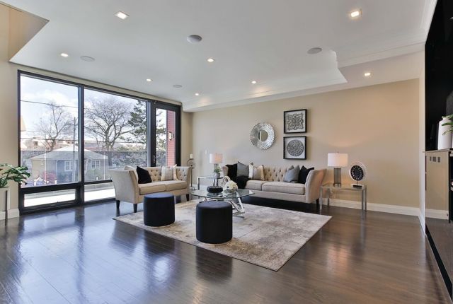 62 thirtieth St Etobicoke